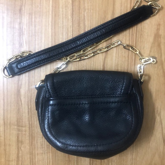 - Tory Burch crossbody - Picture 5 of 5